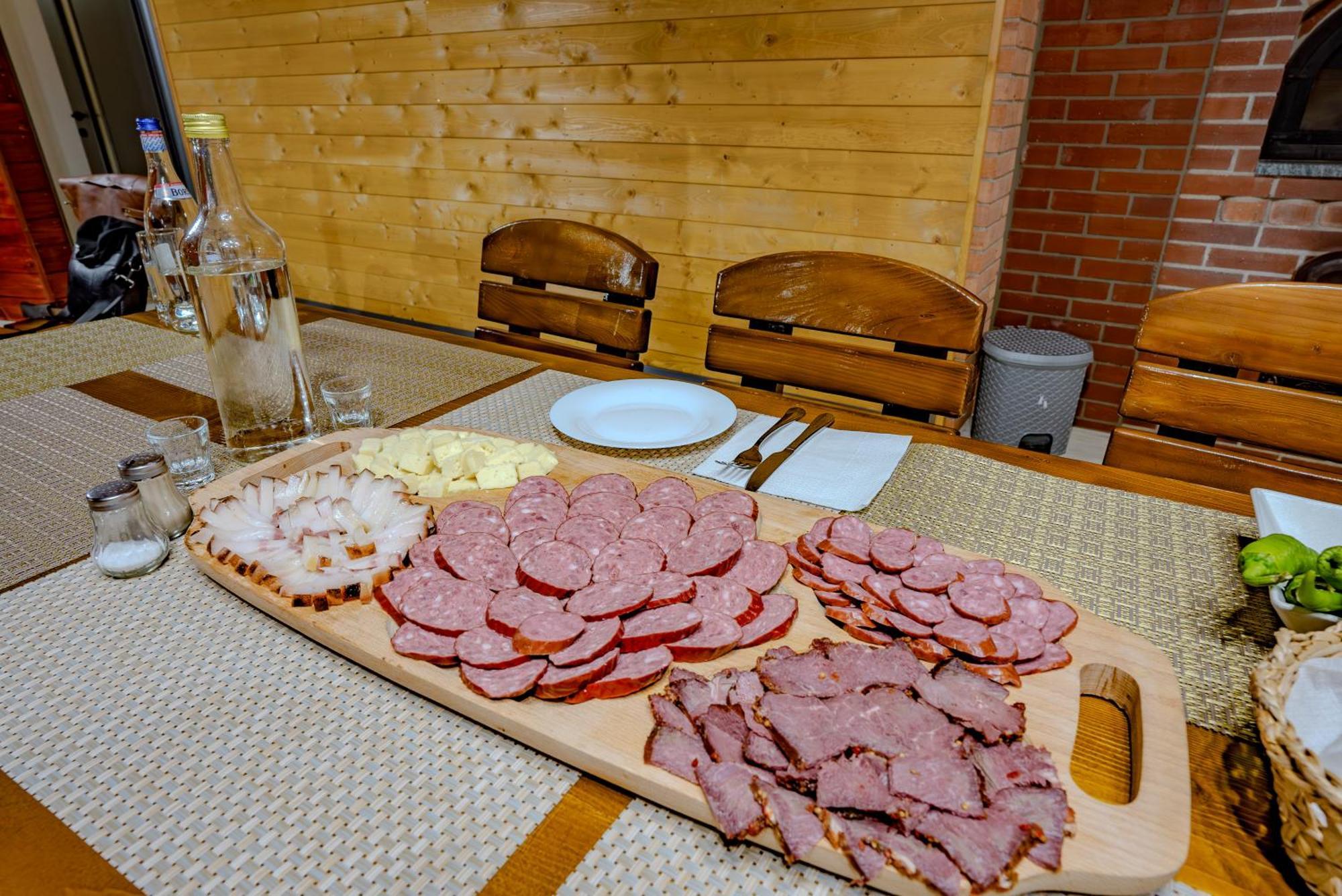 Casa Izvorul Negru Moisei Bed & Breakfast Luaran gambar