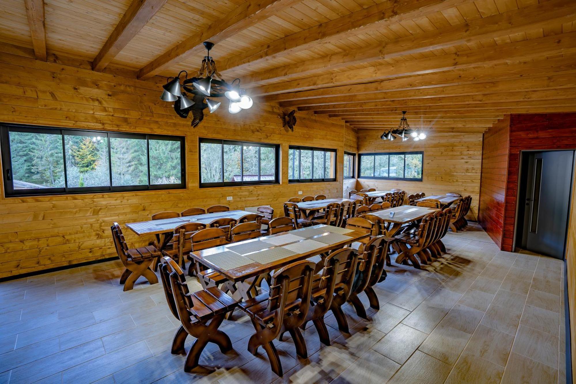 Casa Izvorul Negru Moisei Bed & Breakfast Luaran gambar